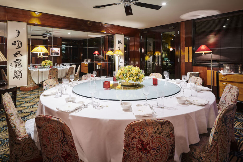 Exploring the Finest Chinese Restaurants in London: A Culinary Journey Through Authentic Flavours 5 China Tang at The Dorchester Private Dining Room Image3 1