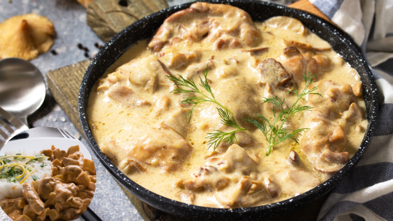 Chickens Stroganoff image