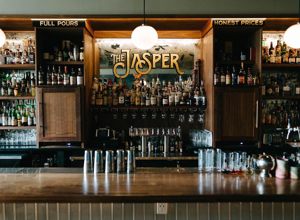 Best Bars in Richmond: A Complete Guide to Riverside Sipping and Stylish Evenings 4 best bars richmond 1
