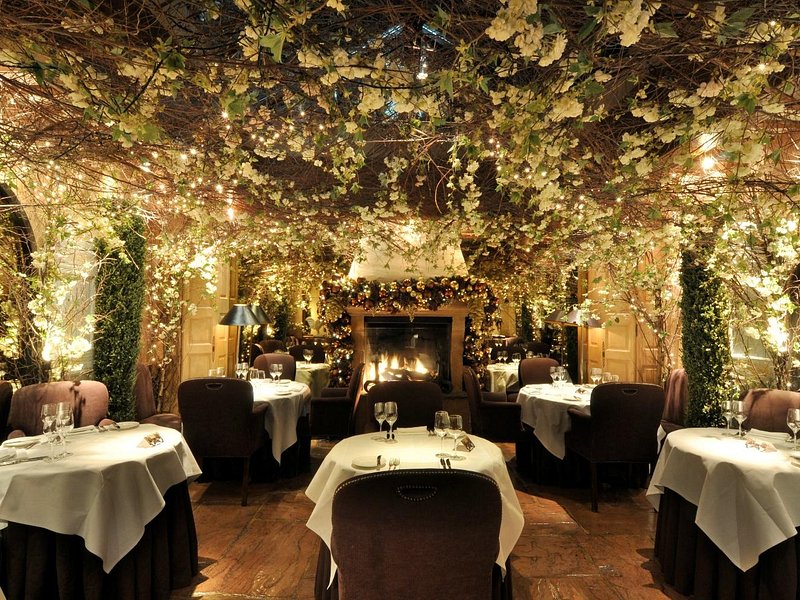Romantic Restaurants in London: A Guide to Unforgettable Dining 2 Romantic Restaurants in London image