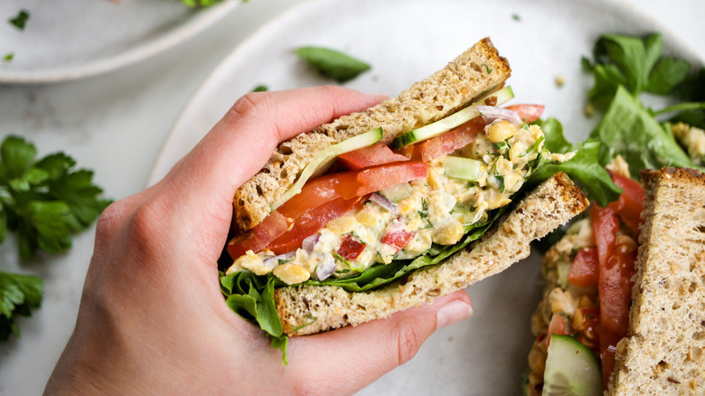 is this chickpea salad sandwich vegetarian or vegan 1712783537