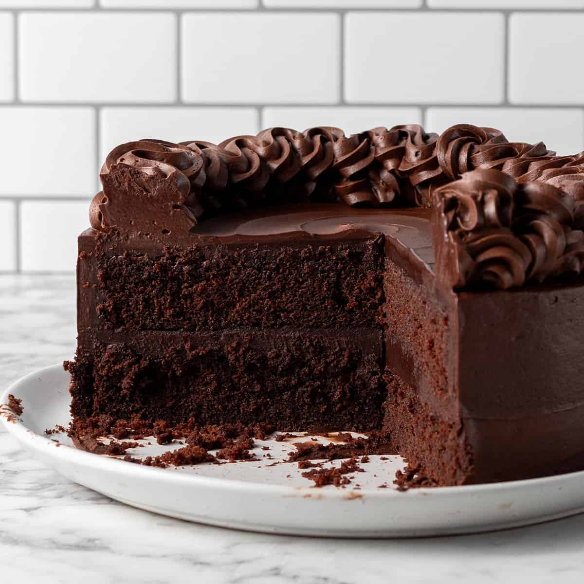 The Ultimate Guide to Chocolate Cake: A Decadent Delight Loved by All 1 Chocolate Cake image