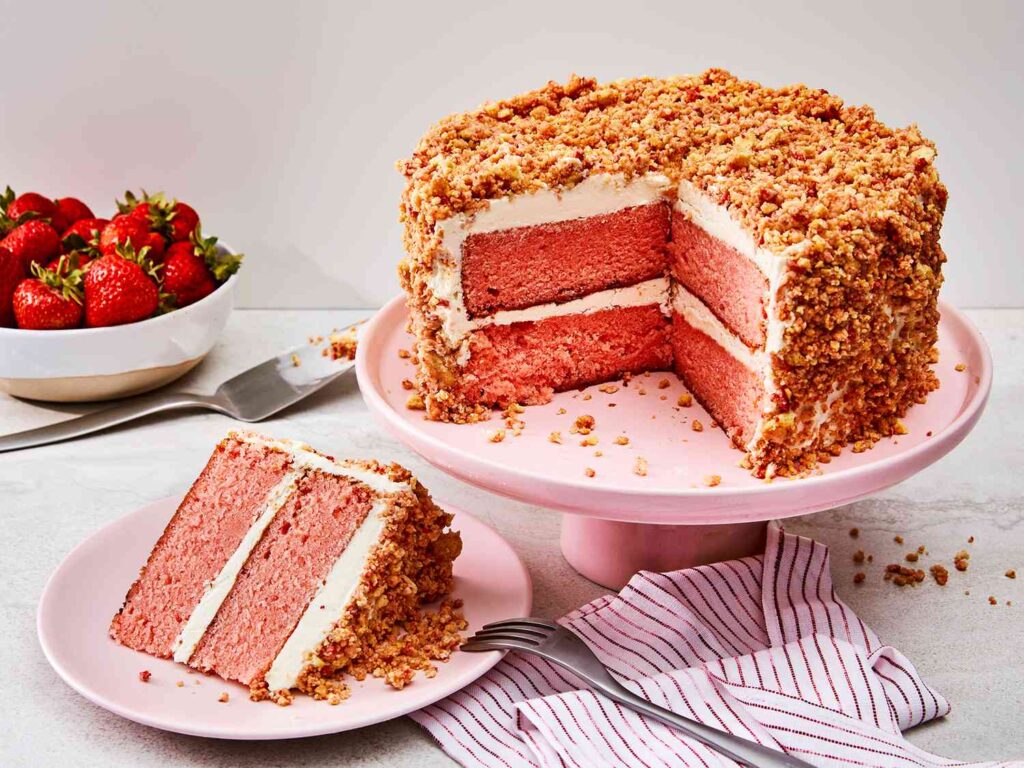 Strawberry Shortcake Crunch Cake Recipe: The Ultimate Dessert Delight 1 Strawberry Shortcake Crunch Cake image