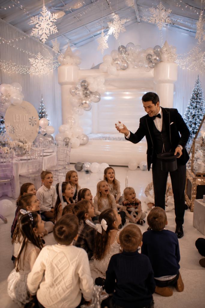 21 Winter Wonderland Party Ideas That Actually Feel Magical 22 image 661