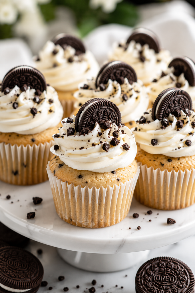 22 Easy Oreo Dessert Recipes That Turn One Sleeve of Cookies Into a Whole Dessert Table 13 image 694