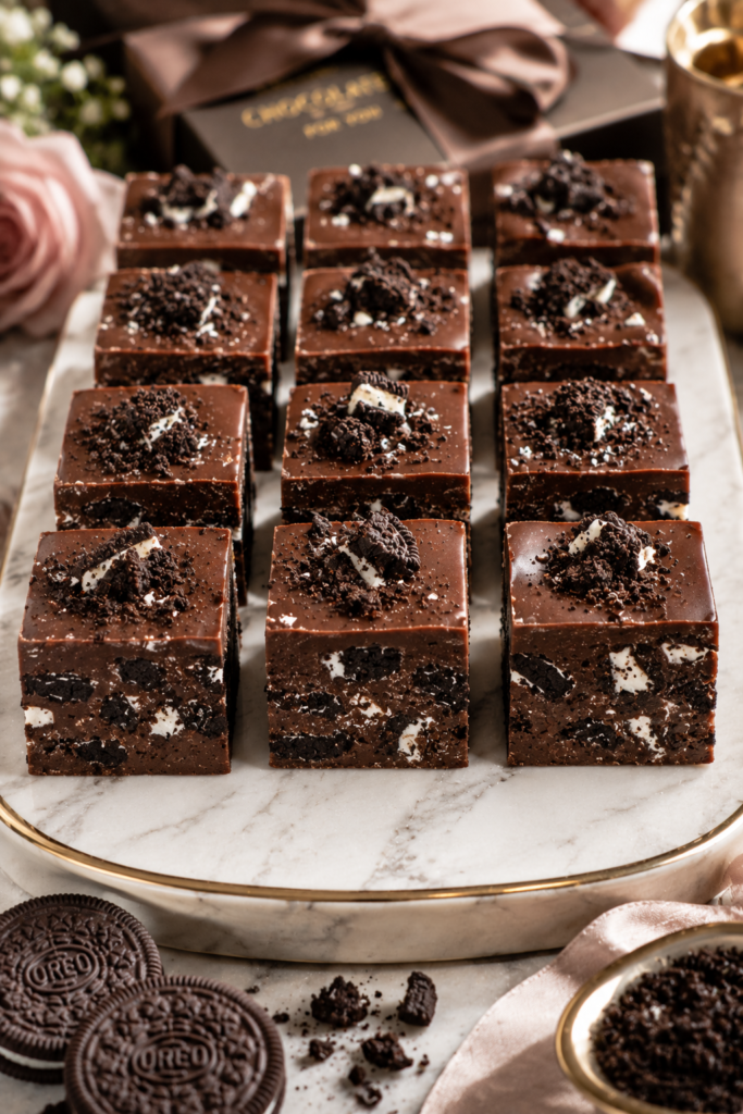 22 Easy Oreo Dessert Recipes That Turn One Sleeve of Cookies Into a Whole Dessert Table 17 image 702